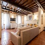 Fram Spanish Steps Apartment *