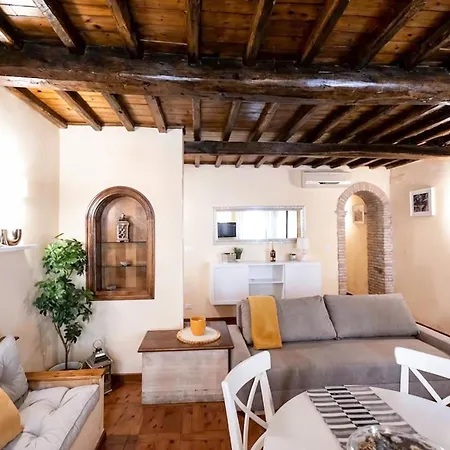 Fram Spanish Steps Apartment *